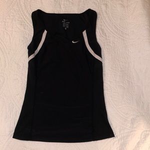 Black Nike fitted workout top